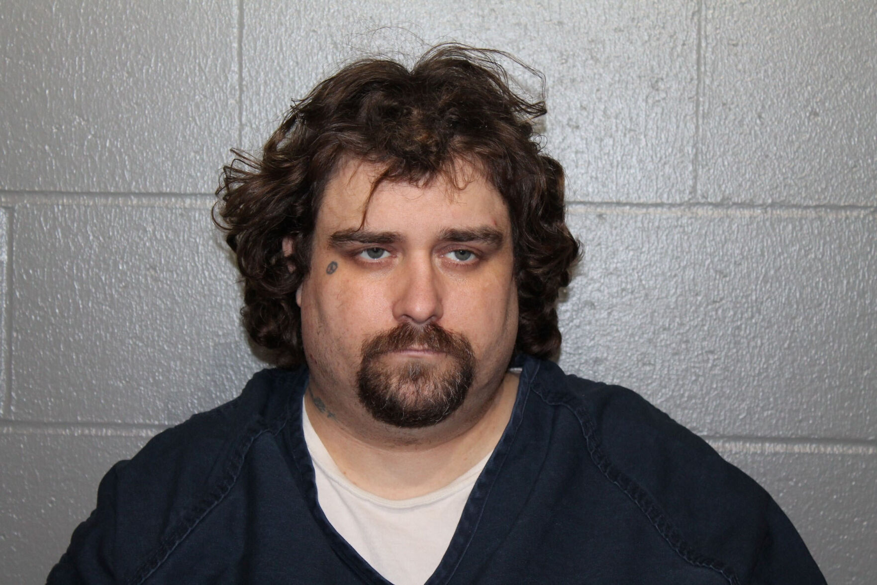070821.N.CF.BarricadedSuspect.jpg